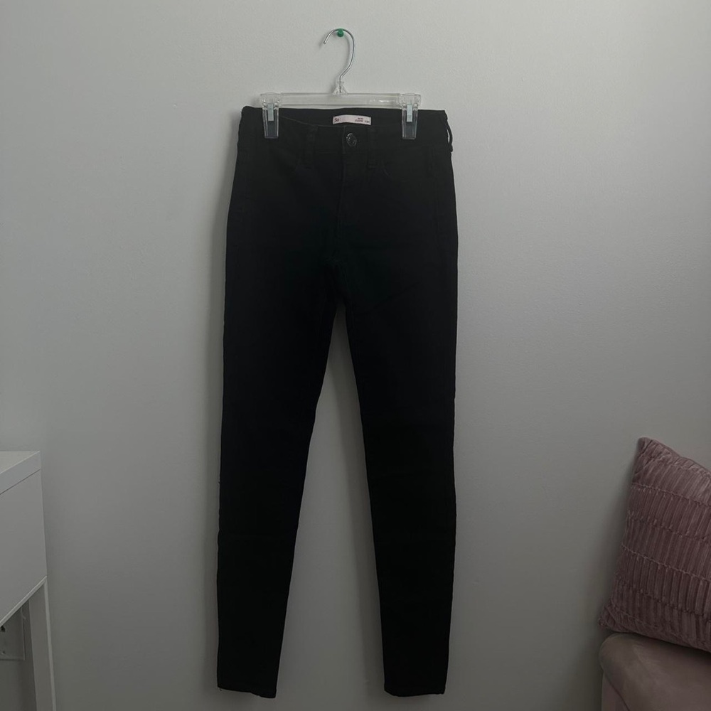 SO Low-Rise Ultimate Jegging in Black
